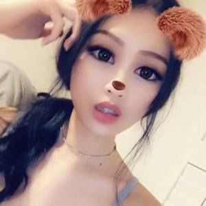 Meet your Posher, Alicia